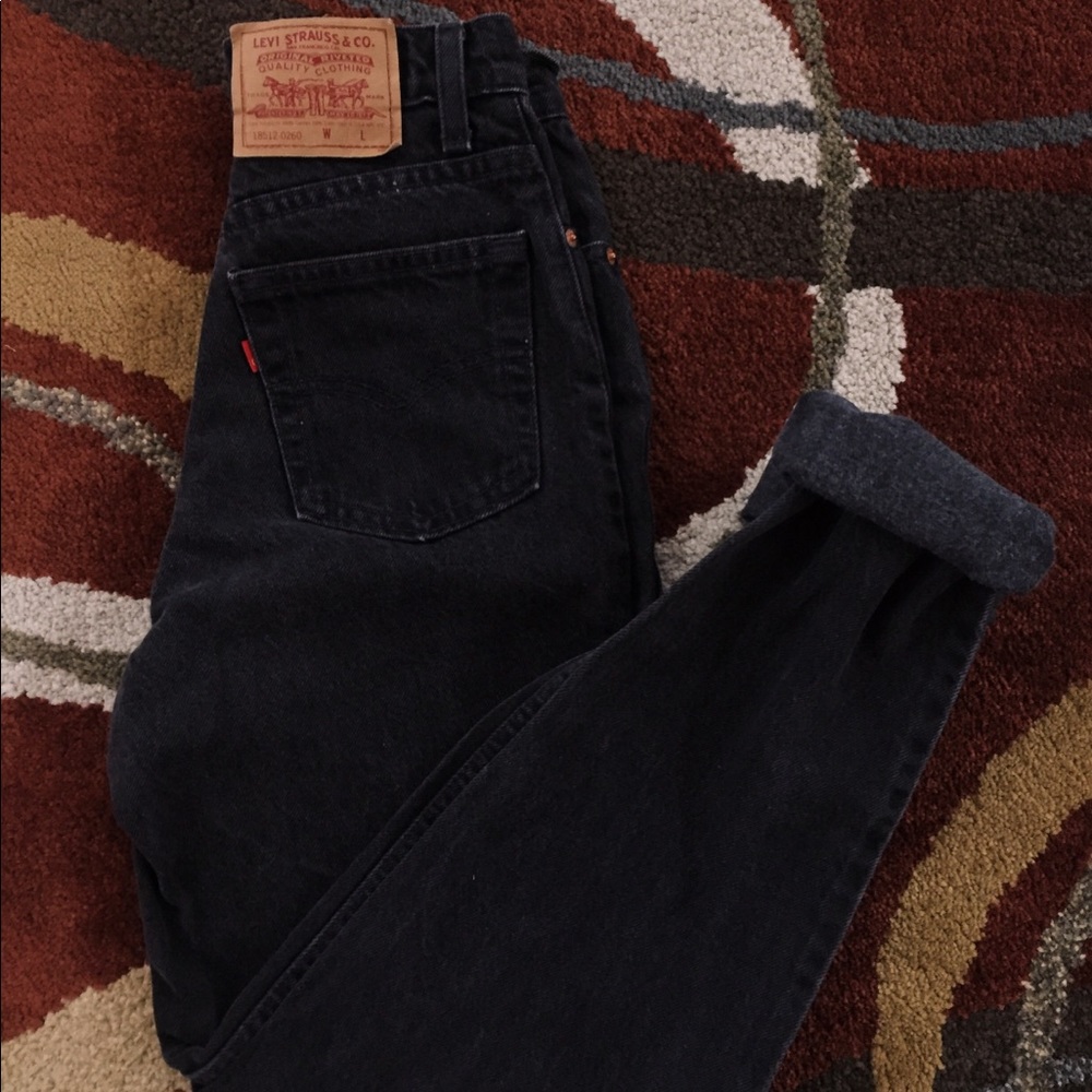 Levi’s Vintage Black High Waisted Mom Jeans